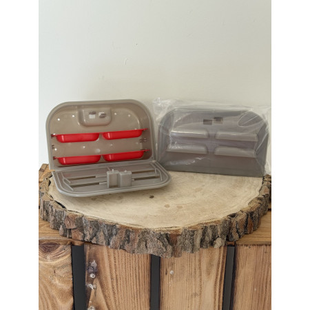 FLY BAIT STATION